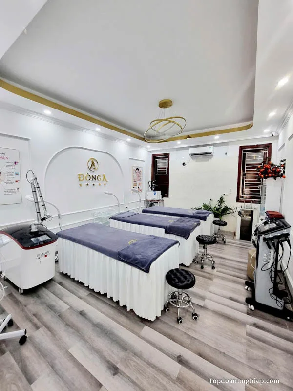 Phòng điều trị hiện đại tại Đông Á Beauty.
