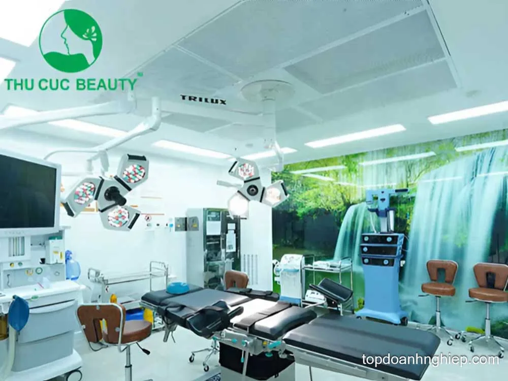 Phòng phẫu thuật vô khuẩn hiện đại tại Thu Cuc Beauty – địa chỉ khử thâm vùng kín quy mô bệnh viện